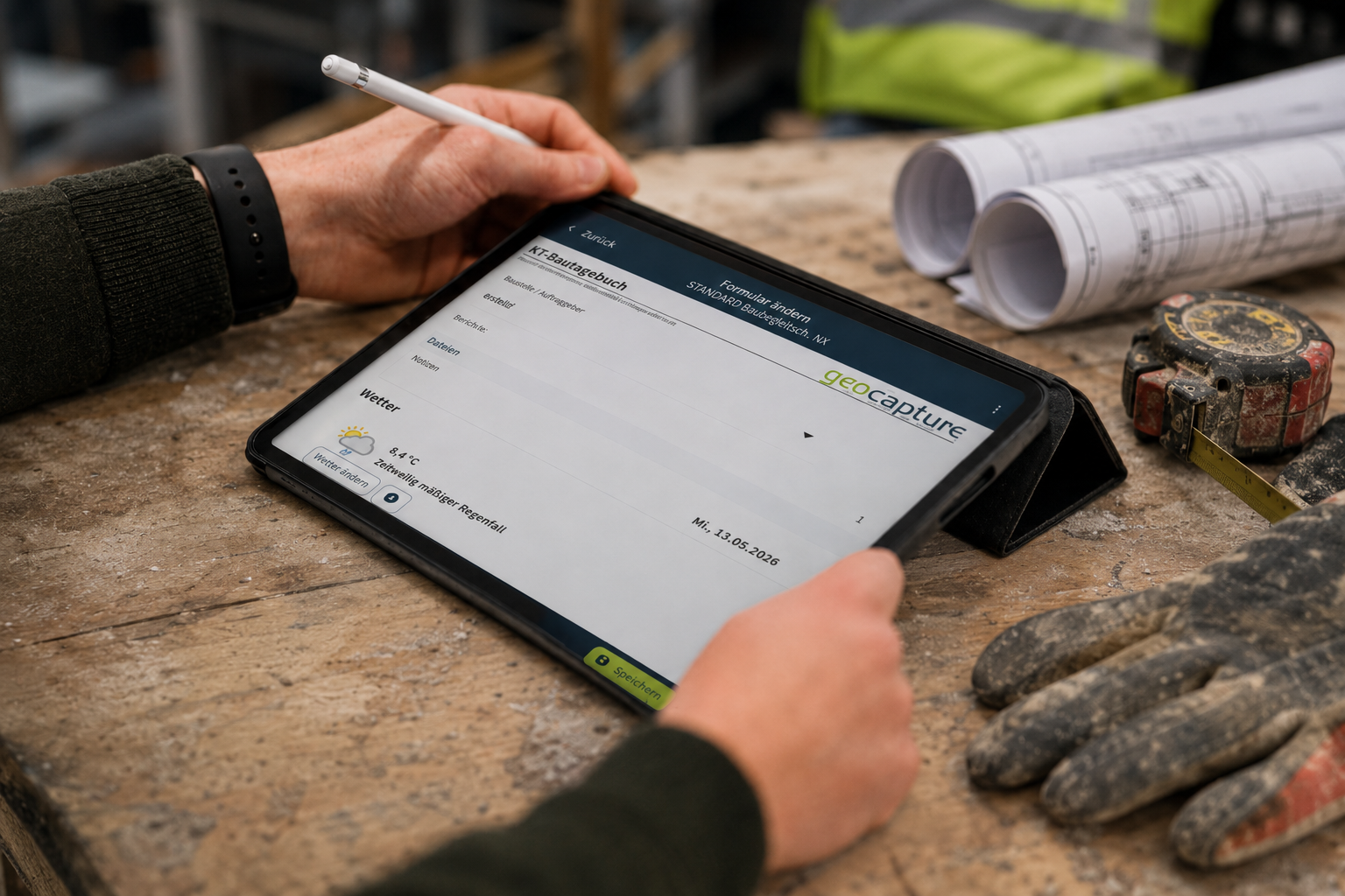 Arbeitsstunden, Pausen, Fahrzeiten und Tätigkeiten über digitale Formulare wie Baustellenbericht, Bautagebuch oder Einsatzbericht erfassen